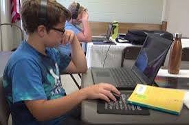 Student receiving executive function coaching